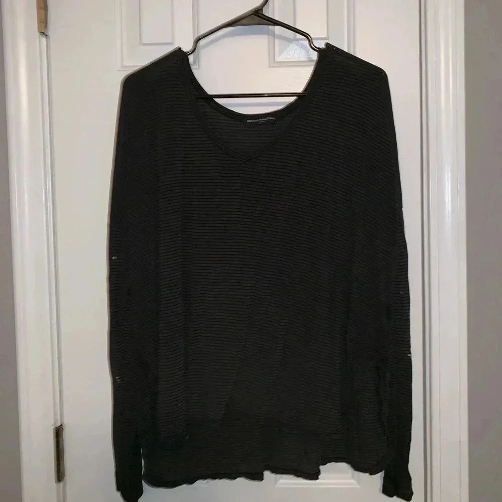 🧾 Brandy Melville Distressed Top